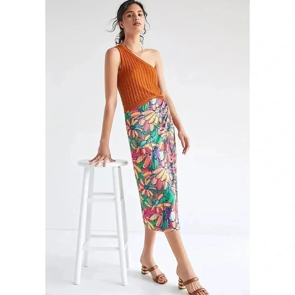NWT Farm Rio Anthropologie Getaway Midi Wrap Skirt Banana Fruit Print Medium - Picture 1 of 15